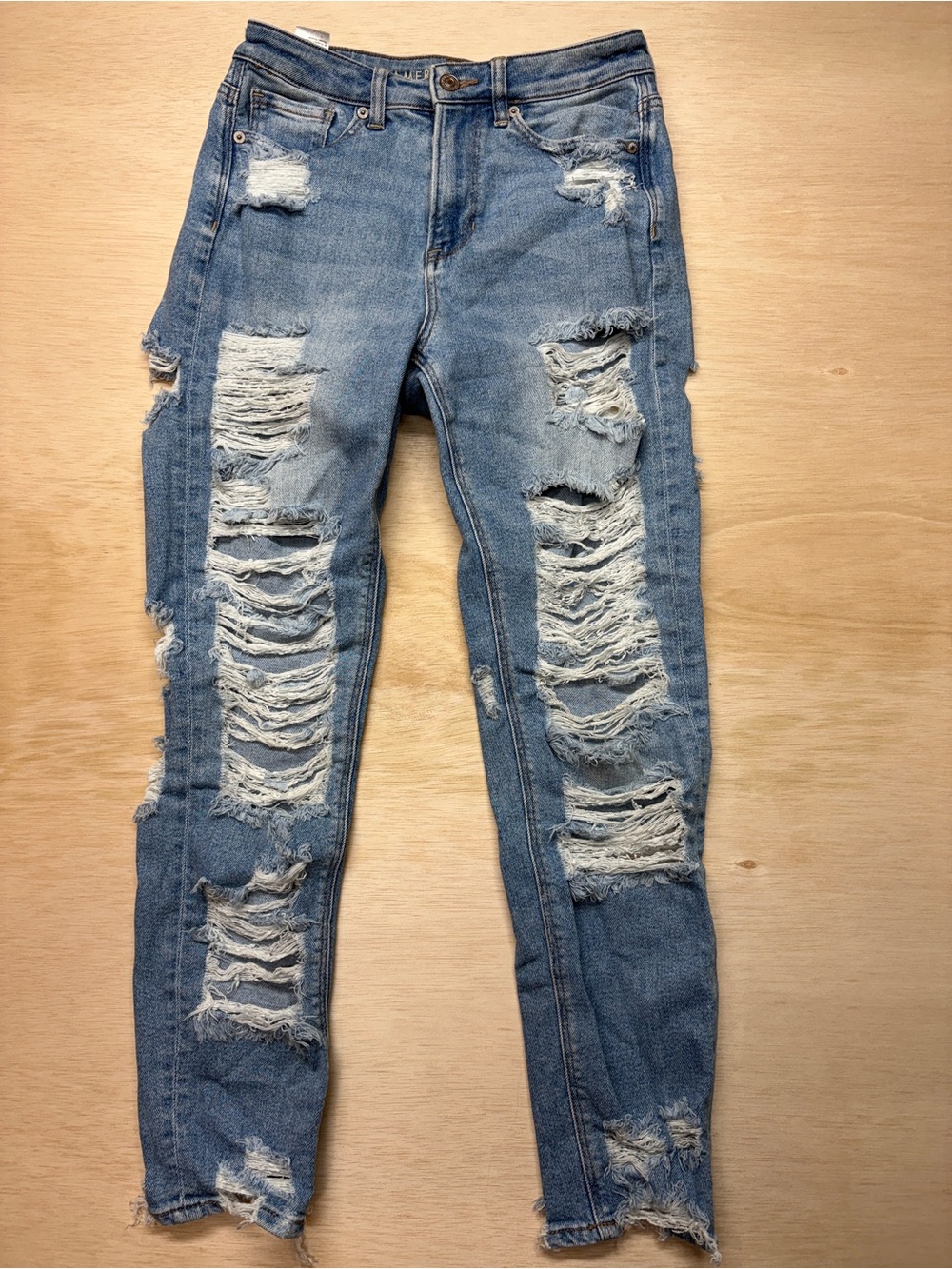American Eagle Mom Jean Size 4 Regular Distressed Ripped High Rise Blue Stretch